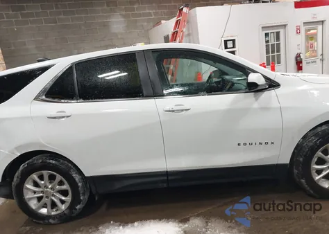 2021 Chevrolet Equinox Awd Lt z USA, uszkodzony, nr VIN 3GNAXUEV8MS175680